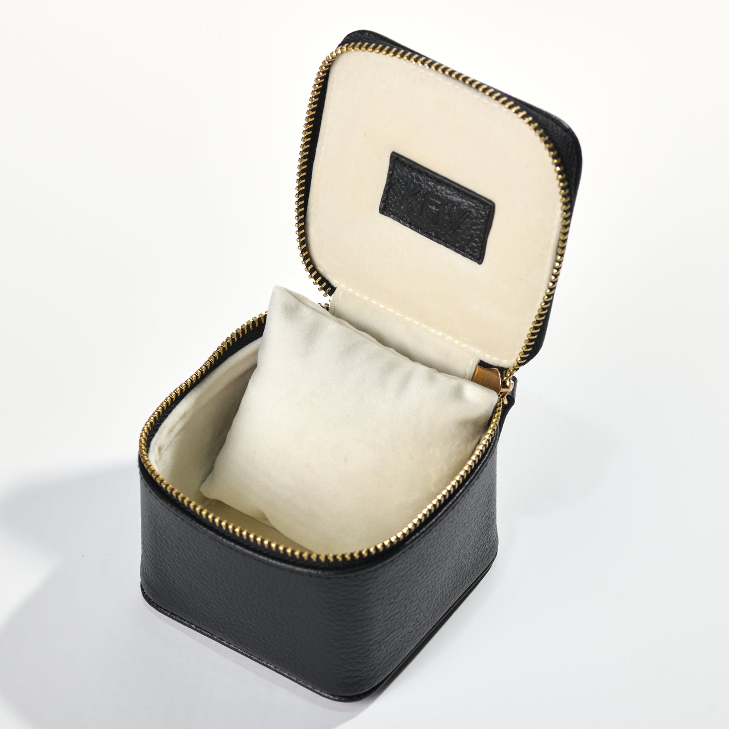 TUT BOX